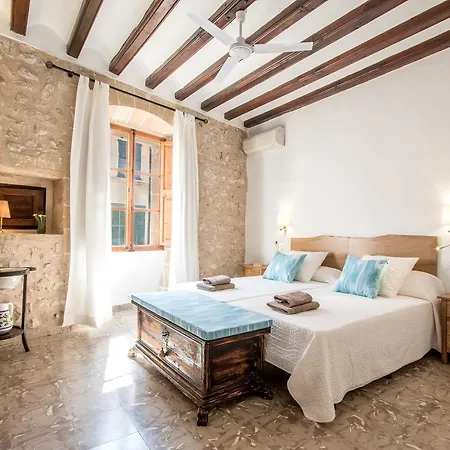Сasa de vacaciones Townhouse Butxaca By Homevillas360
